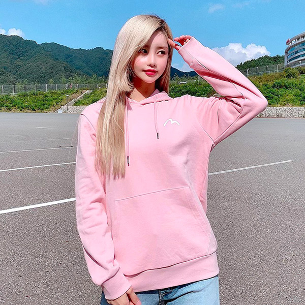 Planning EVISU Hills Logo Basic Hood T-shirt_ET5UTS911_LP